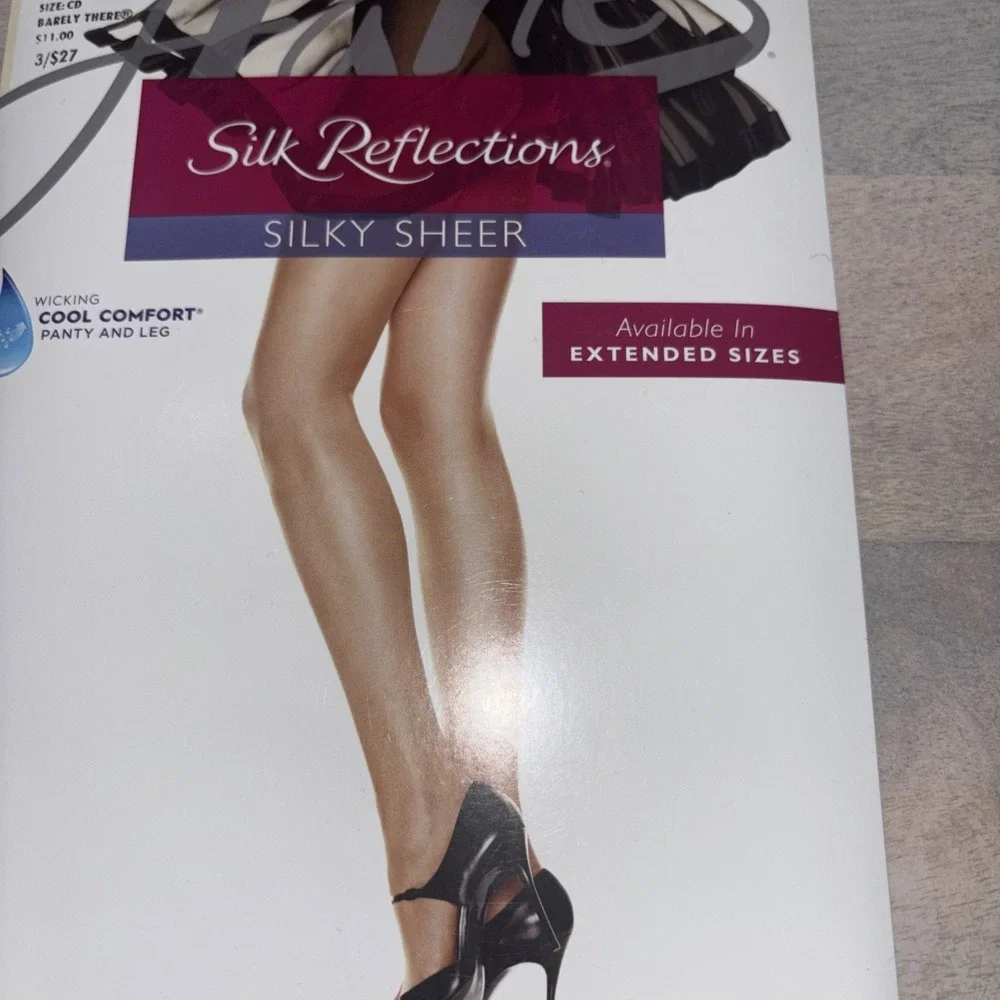 Pantyhose Reinforced Hanes Sheer Silk Reflections Control Top Sz CD Barely There
